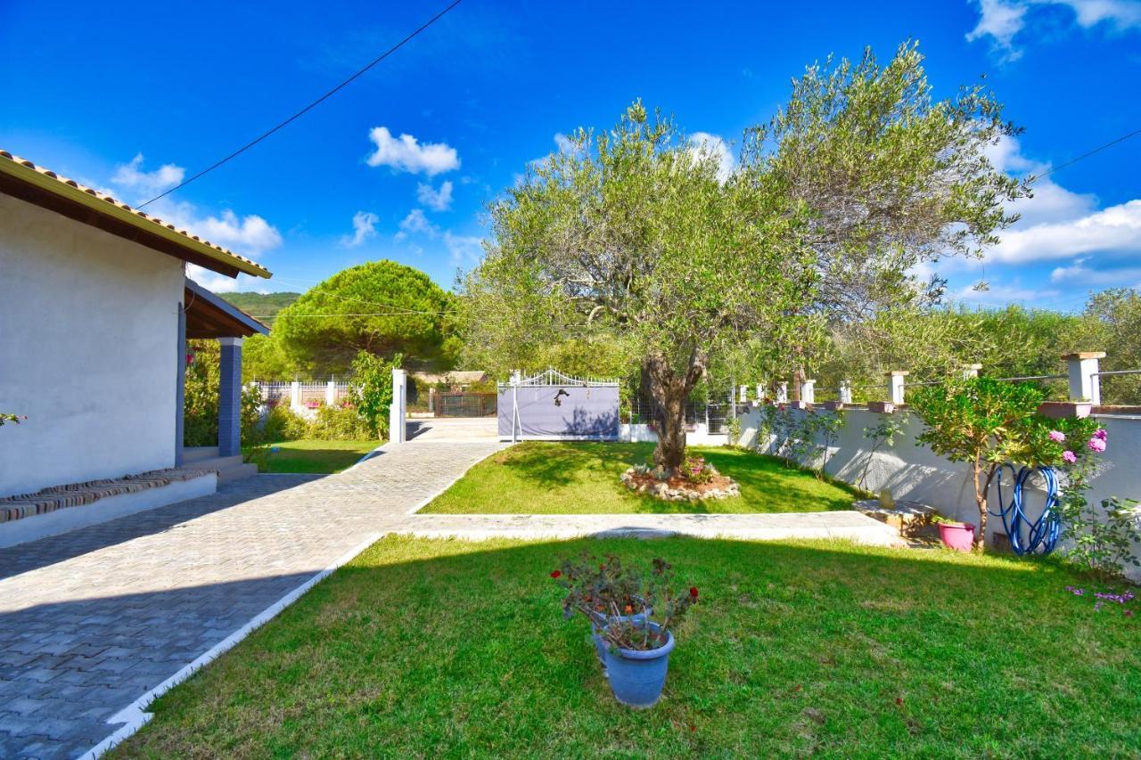 Ninas Cottage Λίνια Εξωτερικό φωτογραφία