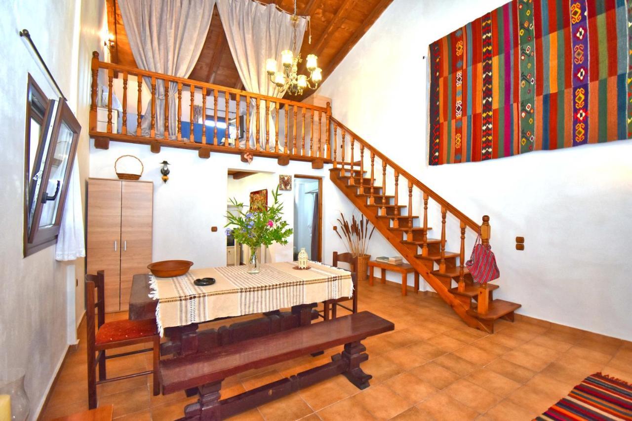 Ninas Cottage Λίνια Εξωτερικό φωτογραφία